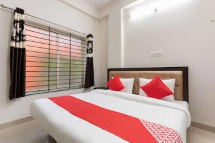 Hotel Royal Palace Indore Eksteriør billede